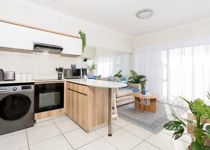 Ballito Hills Getaway- Stylish 1-Bedroom Escape