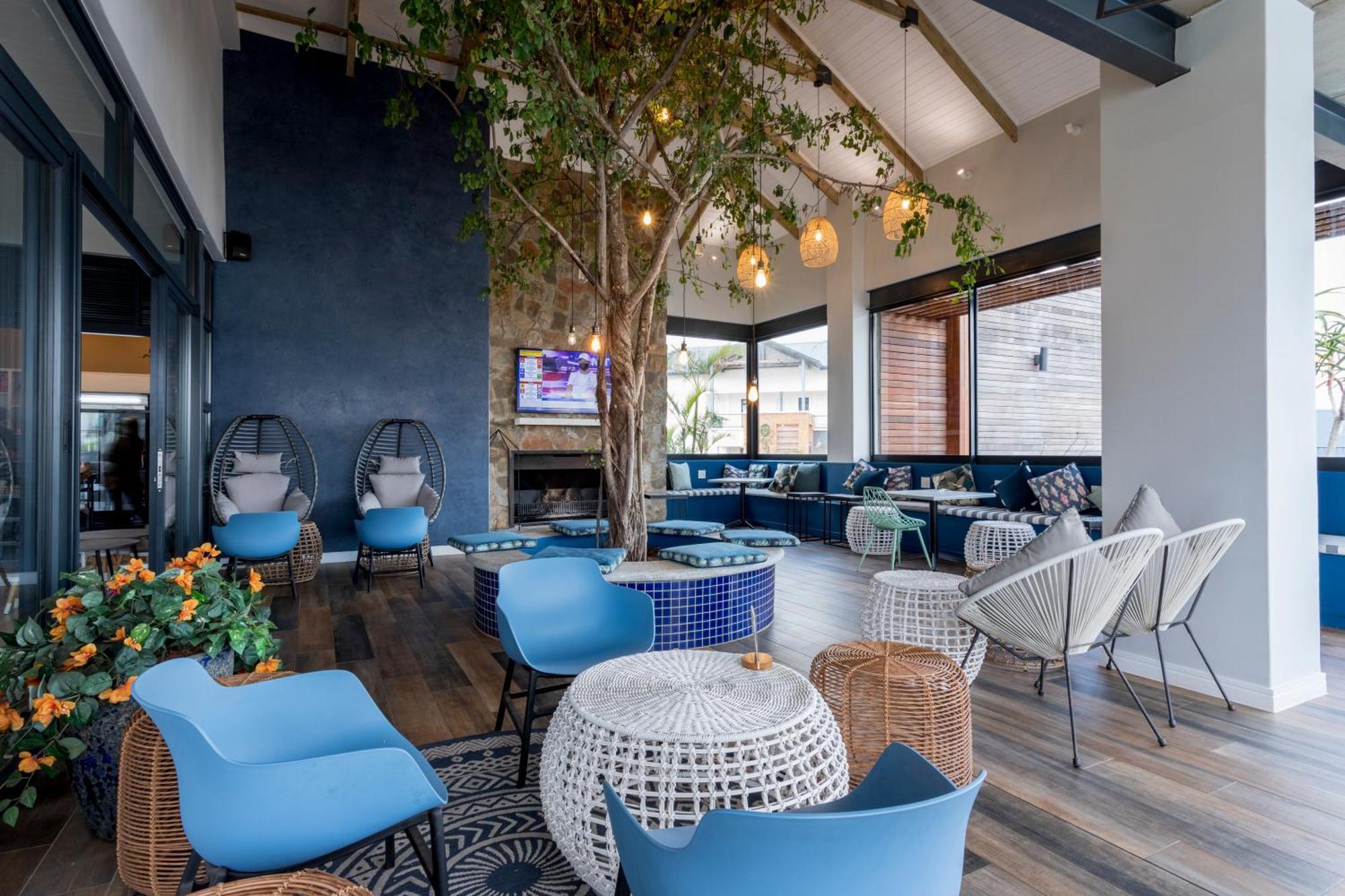 Hills Getaway- Stylish 1-bedroom Escape Apartment